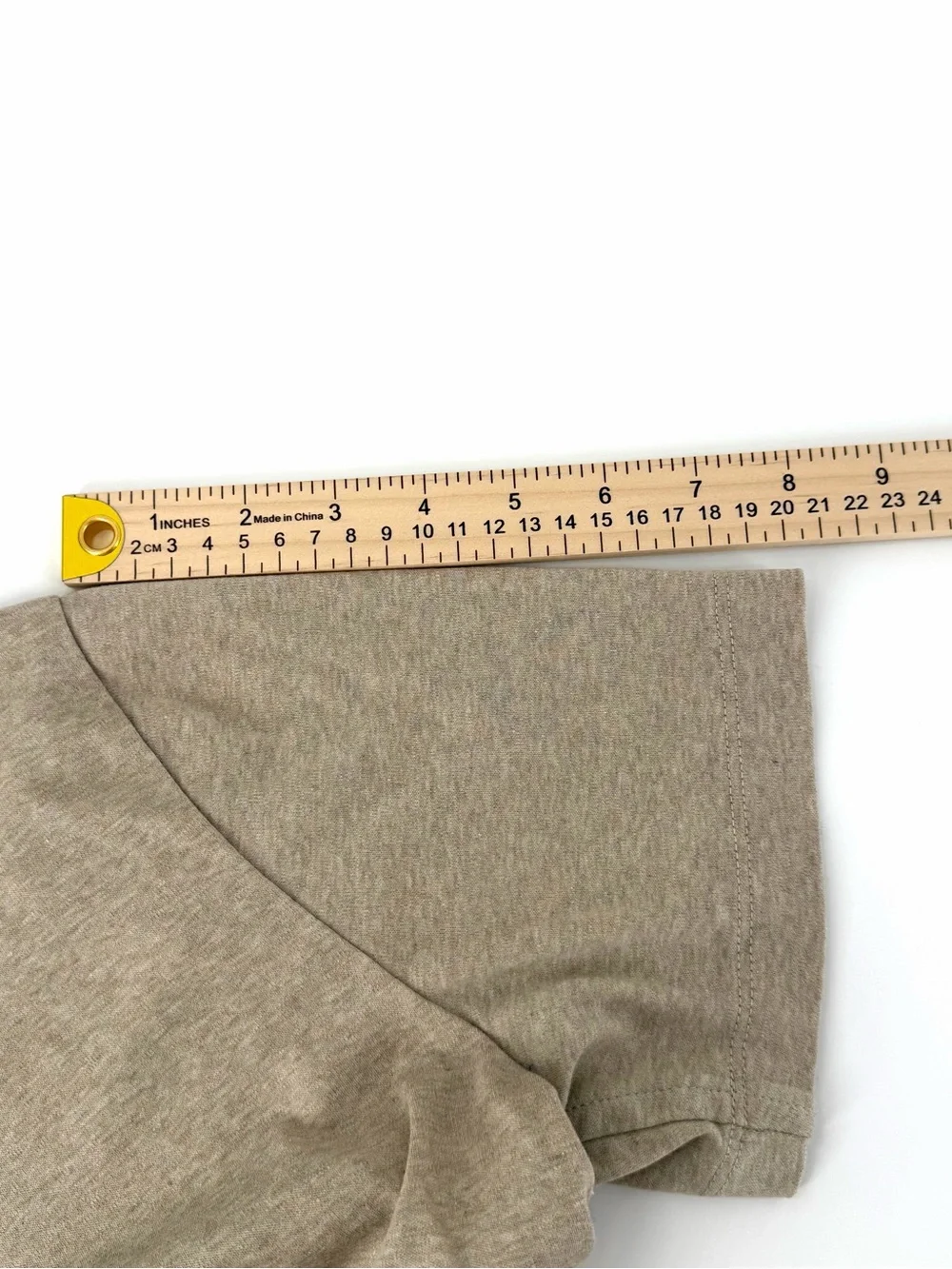 Banana Republic Luxe Touch Performance T-Shirt Men M Beige Crew Neck Minimalist